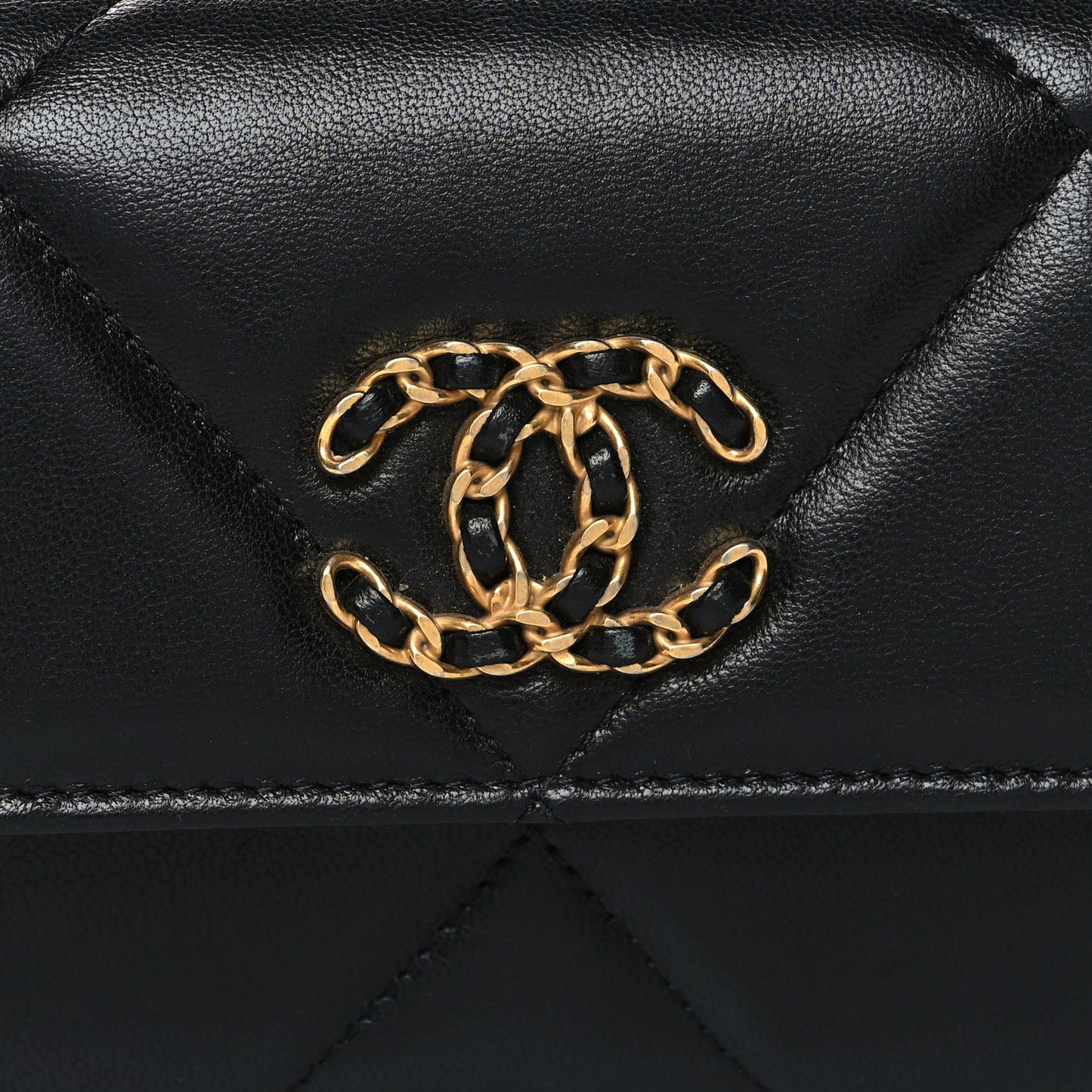 Lambskin Quilted Chanel 19 Flap Wallet Black