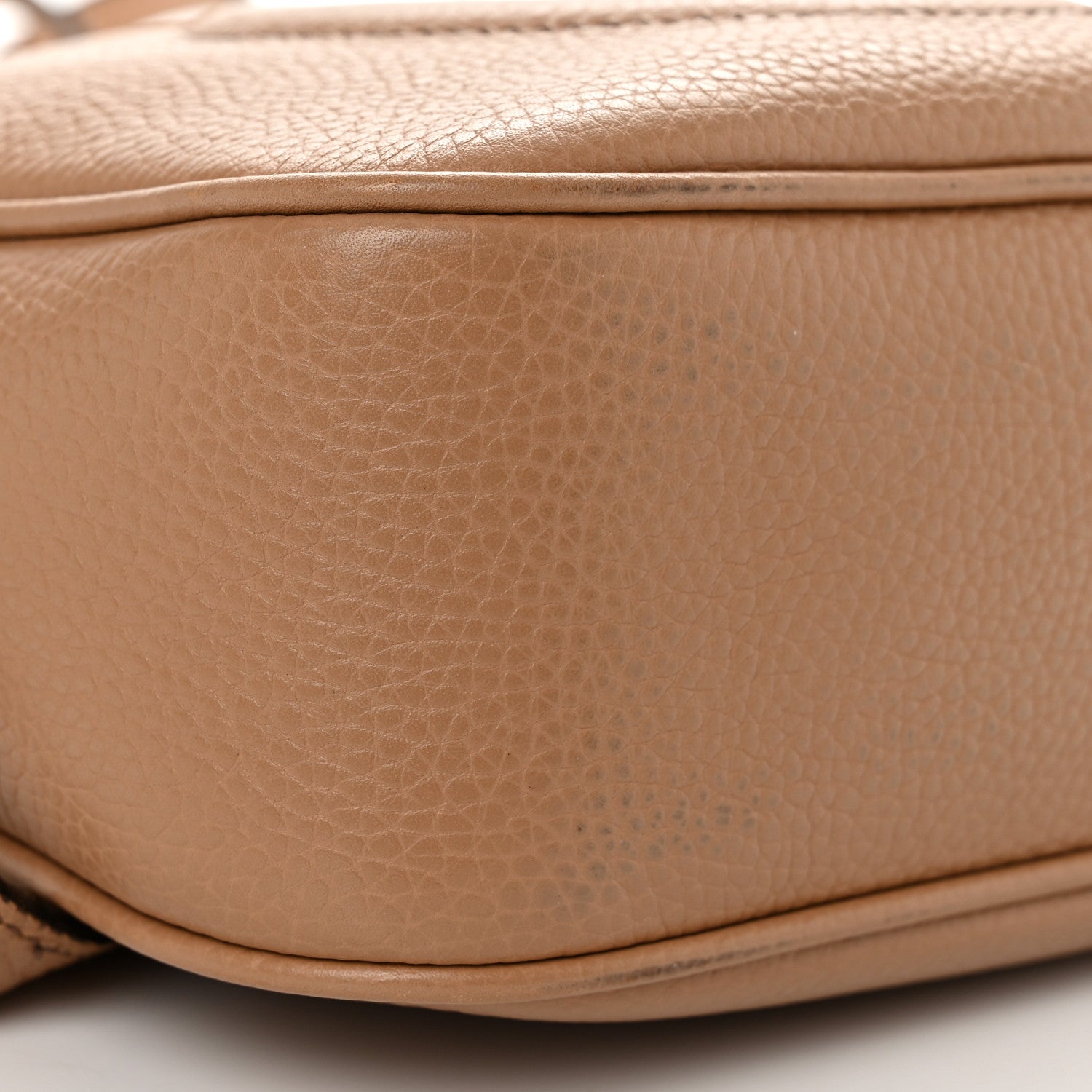 Gucci Pebbled Calfskin Small Soho Disco Bag Camelia 10 of 14