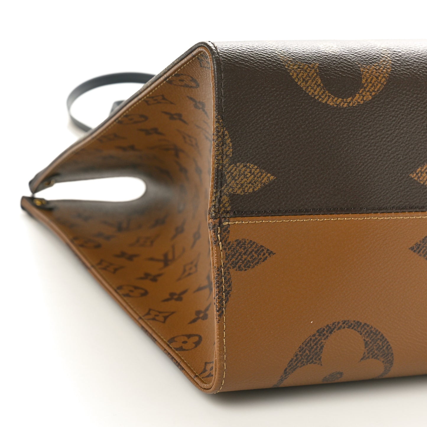 Reverse Monogram Giant Onthego GM