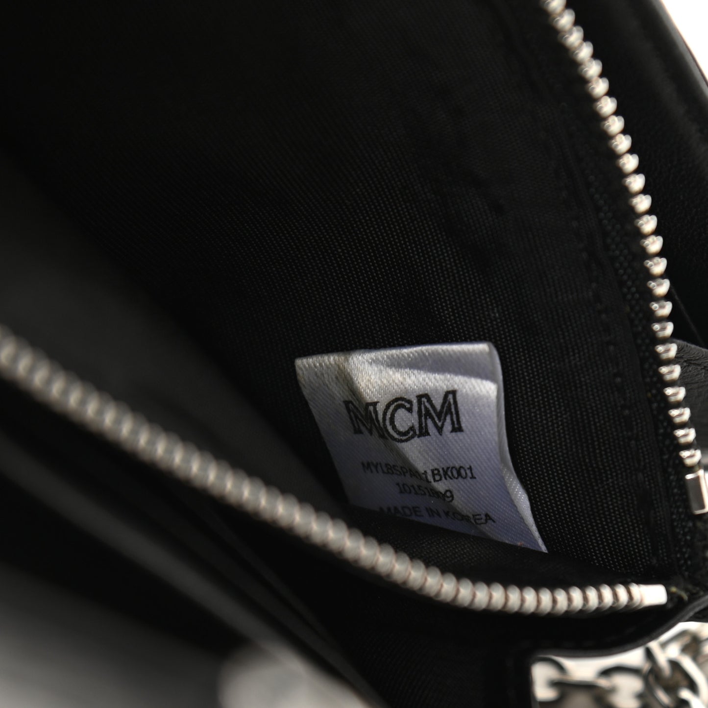 Visetos Large Patricia Wallet On Chain Black