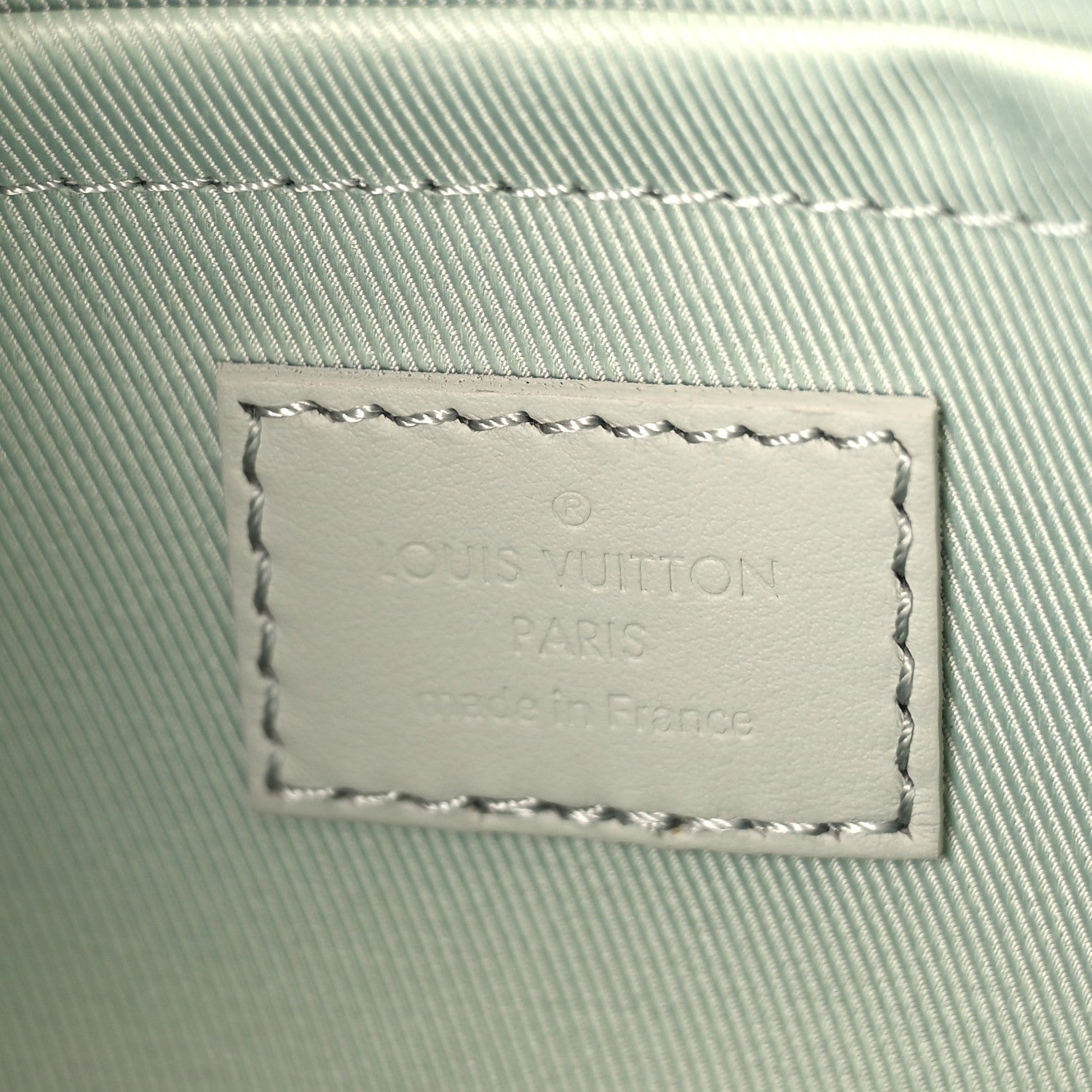 Louis Vuitton Taurillon Monogram S Lock Messenger Mineral Gray 6 of 8