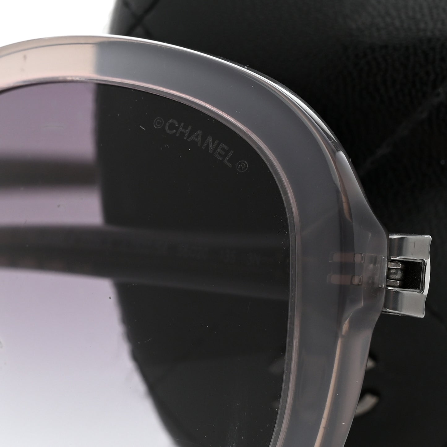 Acetate Quilted CC Polarized Sunglasses 5328 Grey