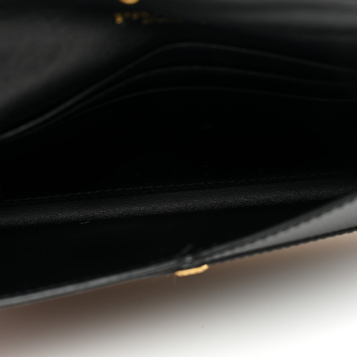 Vitello Move Envelope Wallet Black
