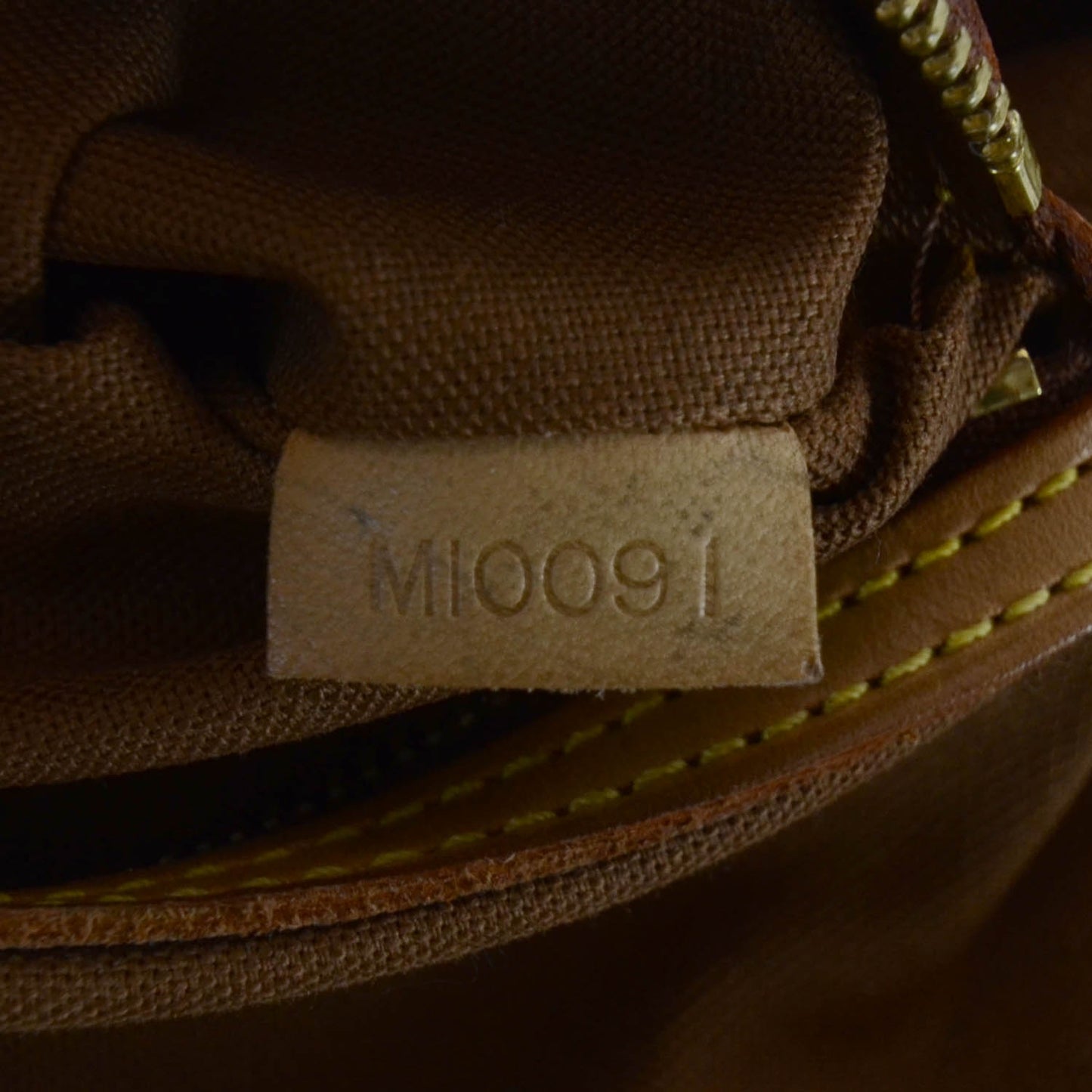 Monogram Mini Looping