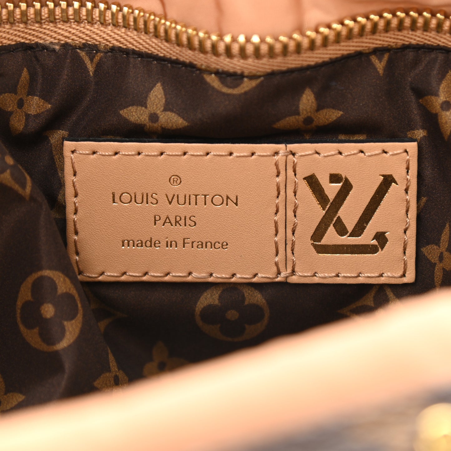 Econyl Monogram Pillow Maxi Multi Pochette Accessories Kaki Beige