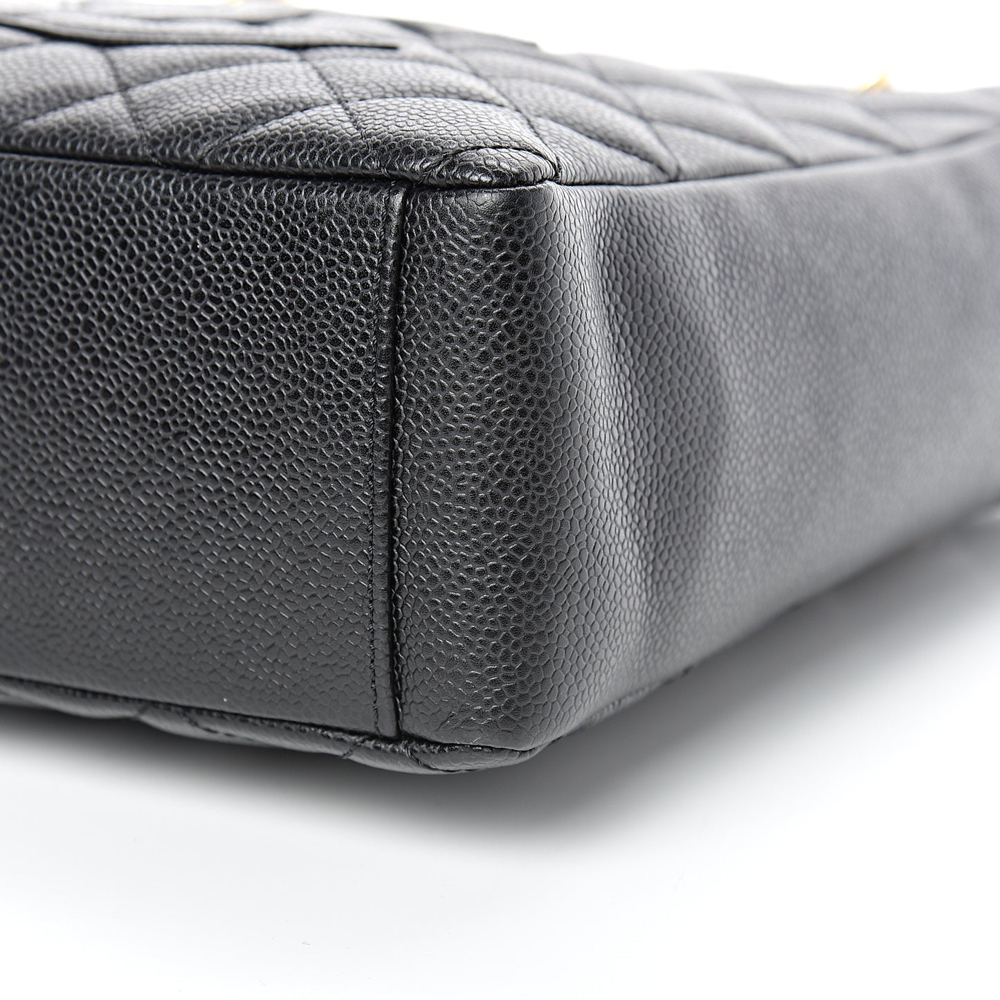 Caviar Quilted Petit Shopping Tote PST Black
