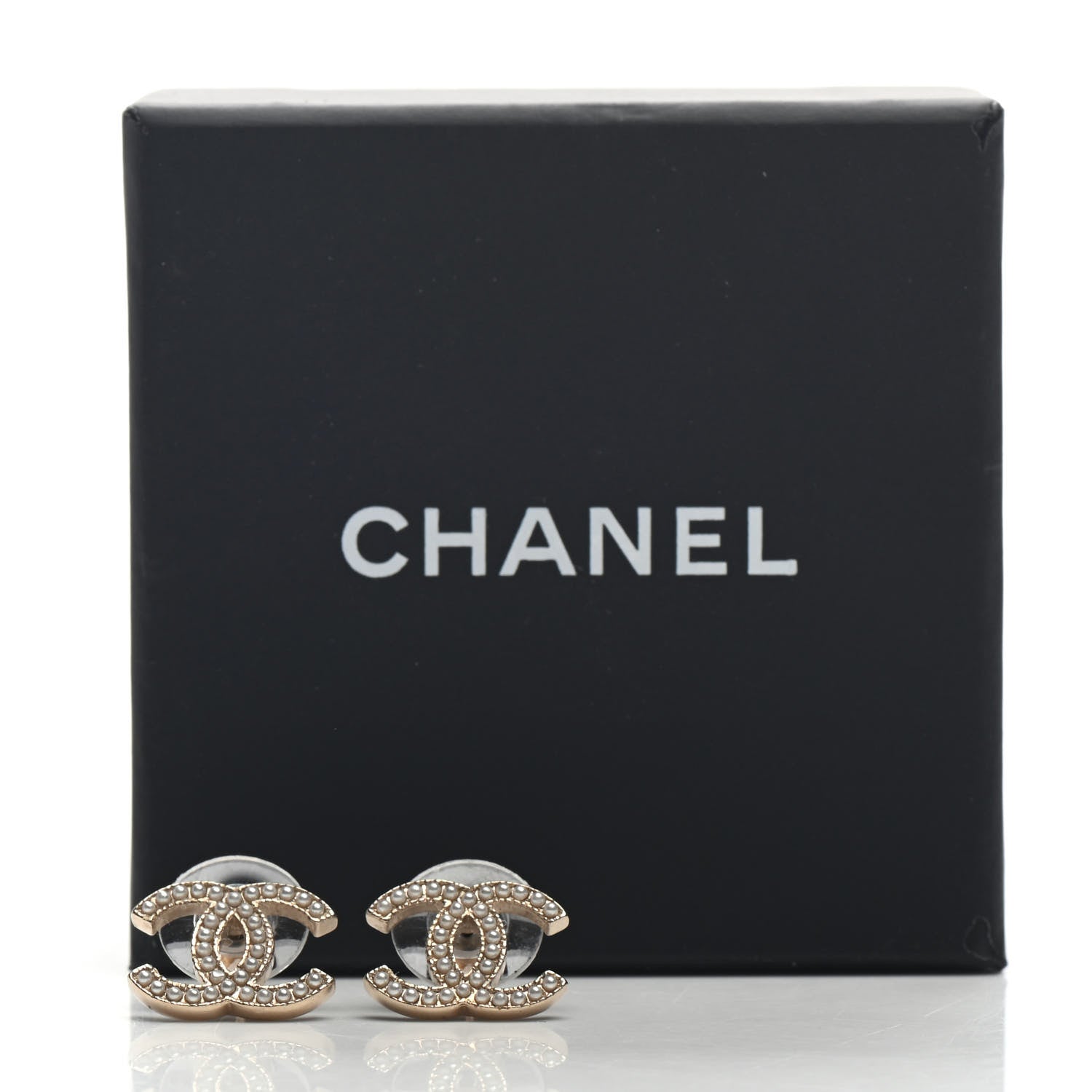 Chanel Pearl CC Earrings Light Gold 5 of 5