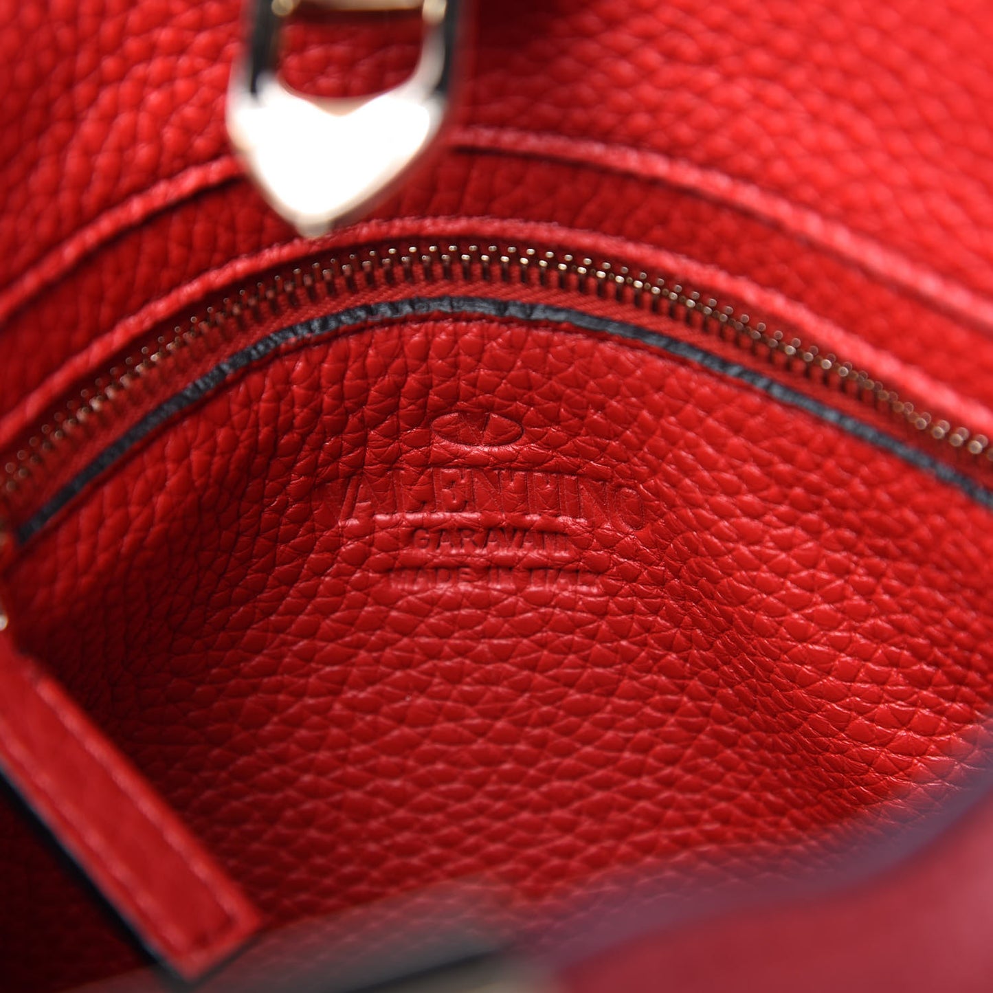 Pebbled Calfskin Mini Rockstud Flip-Lock Messenger Bag Red