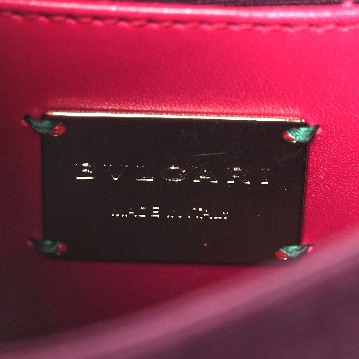 ゆいBULGARI 外箱 Bulgari Calfskin Galuchat Serpenti Forever Crossbody Red 1767084