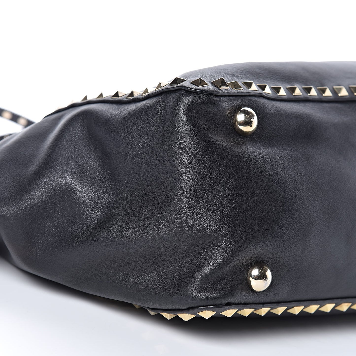 Vitello Medium Rockstud Tote Black