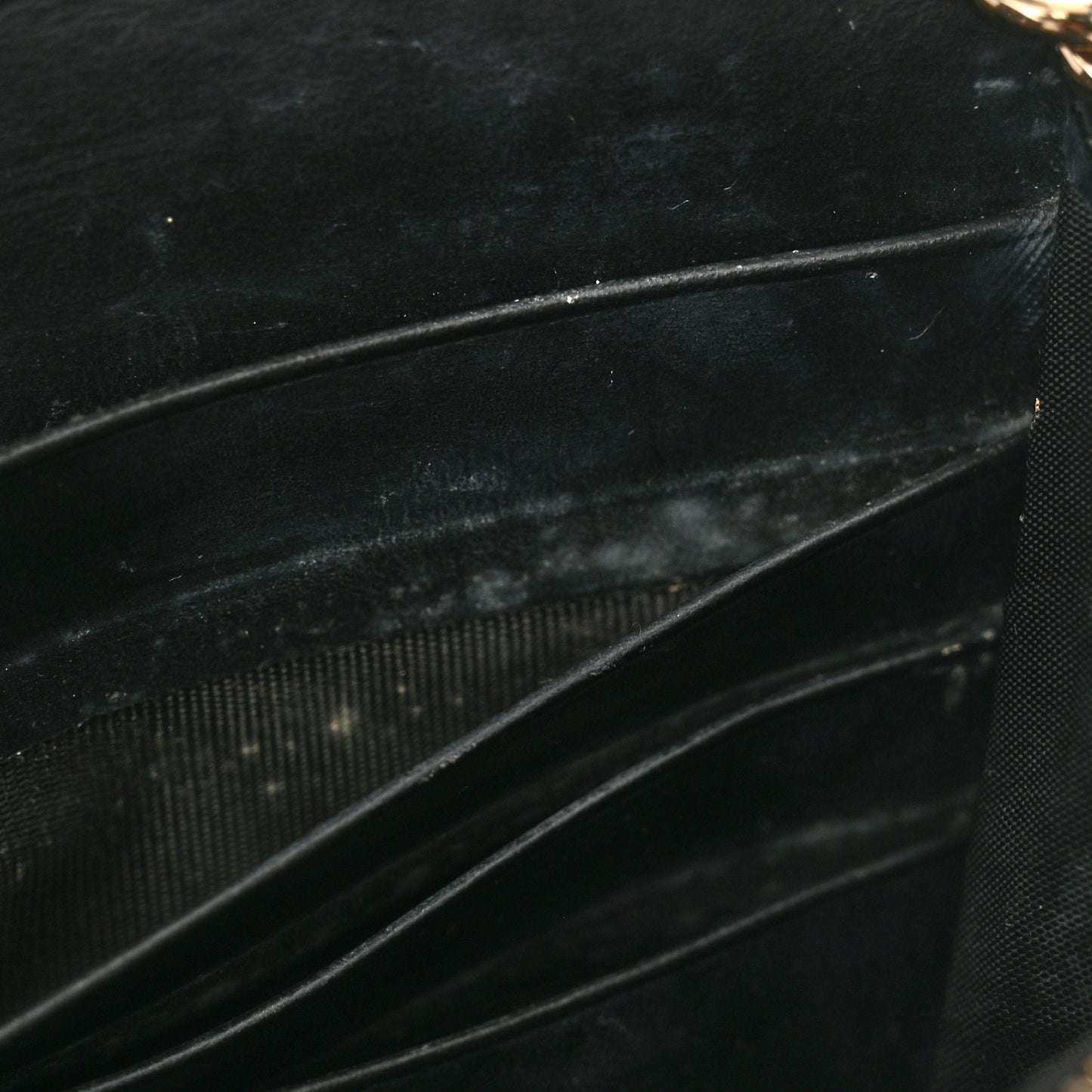 Guccissima Signature Bowy Chain Wallet Black