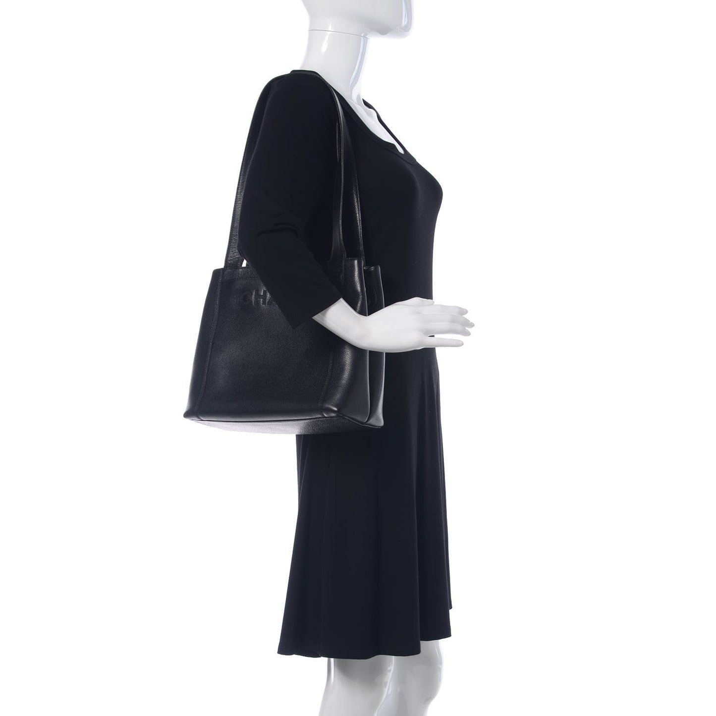 Caviar Embroidered Logo Shoulder Bag Black