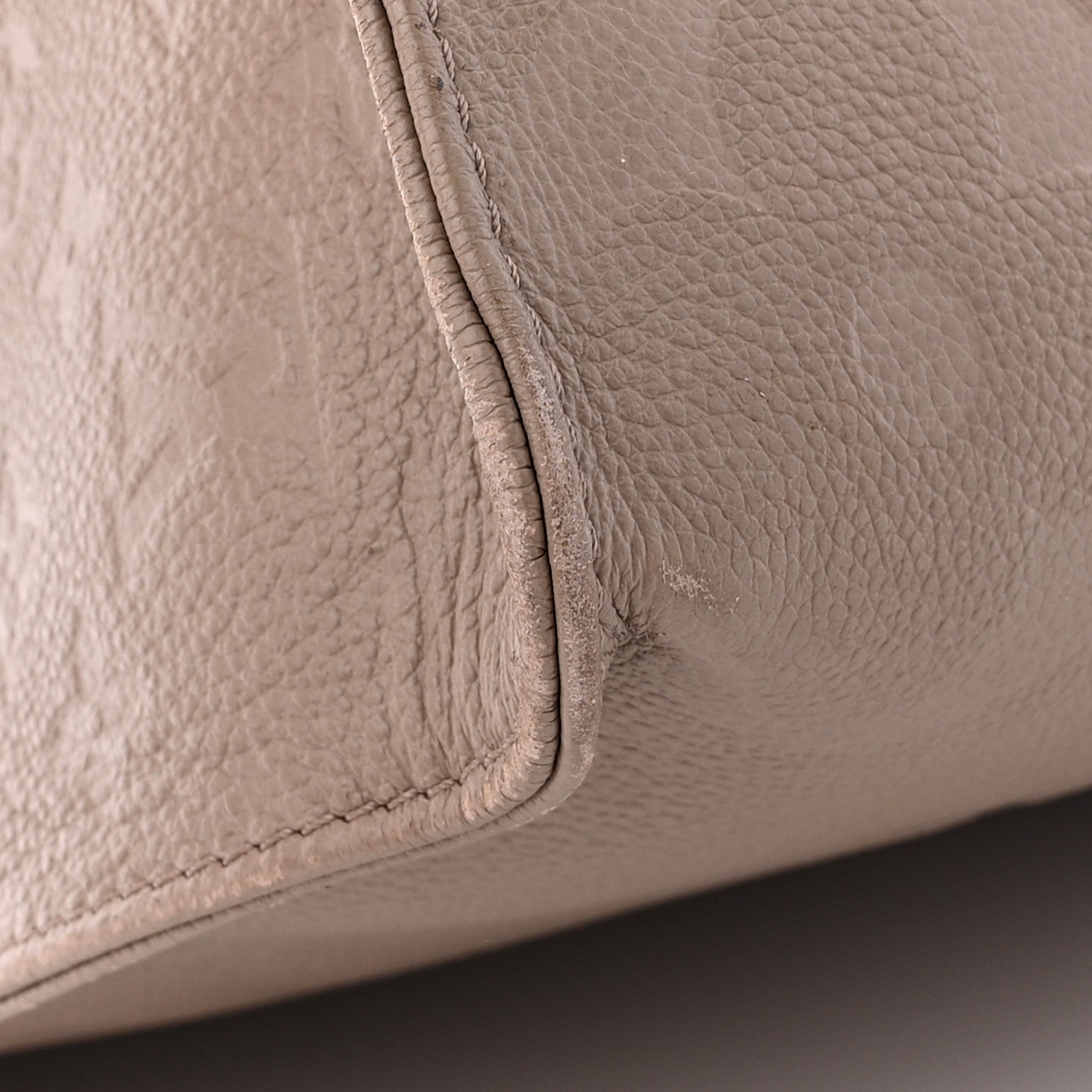 Louis Vuitton Empreinte Monogram Giant Onthego MM Tourterelle 18 of 18