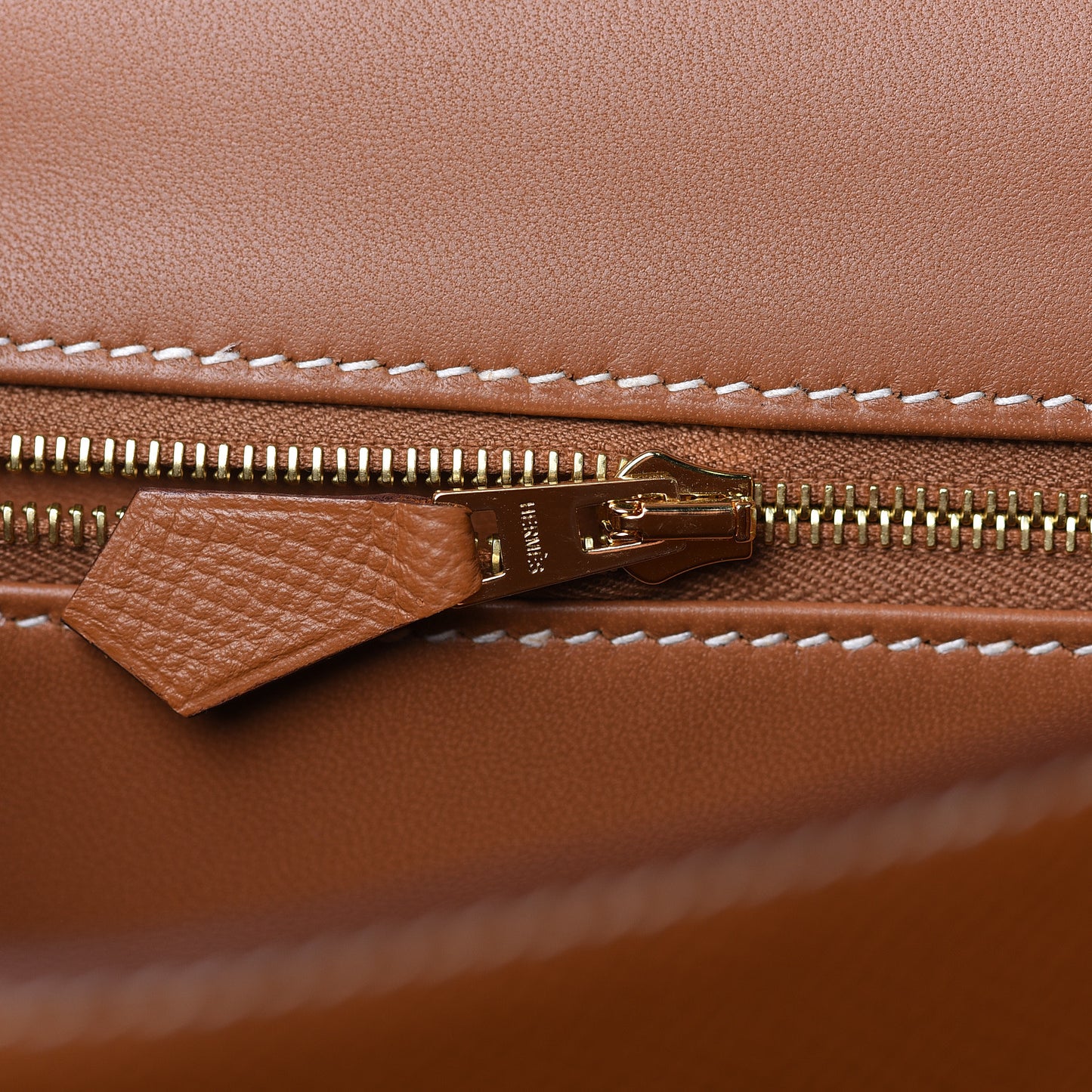 Epsom Constance 24 Gold