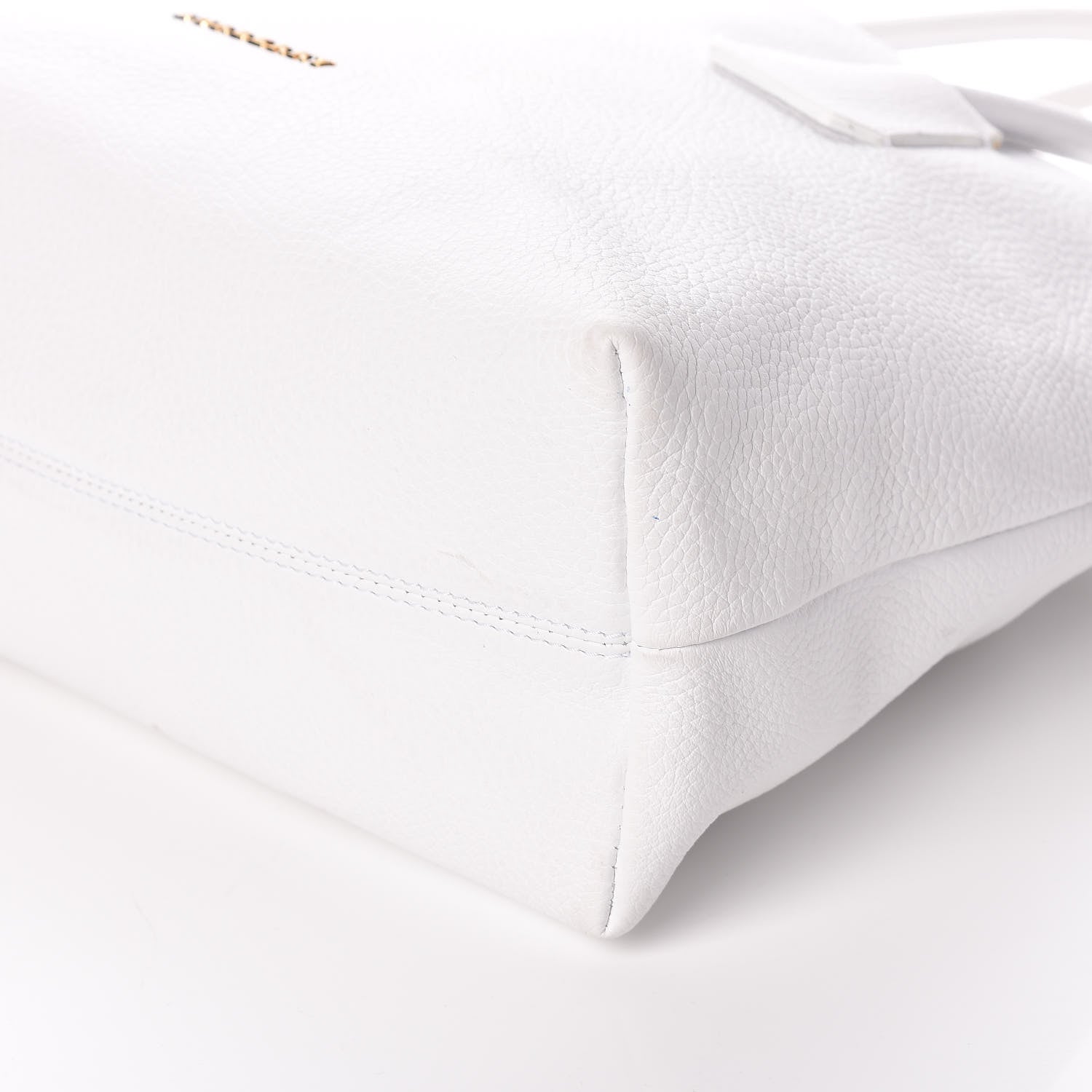 Burberry London Grainy Calfskin Medium Baynard Tote White 11 of 20