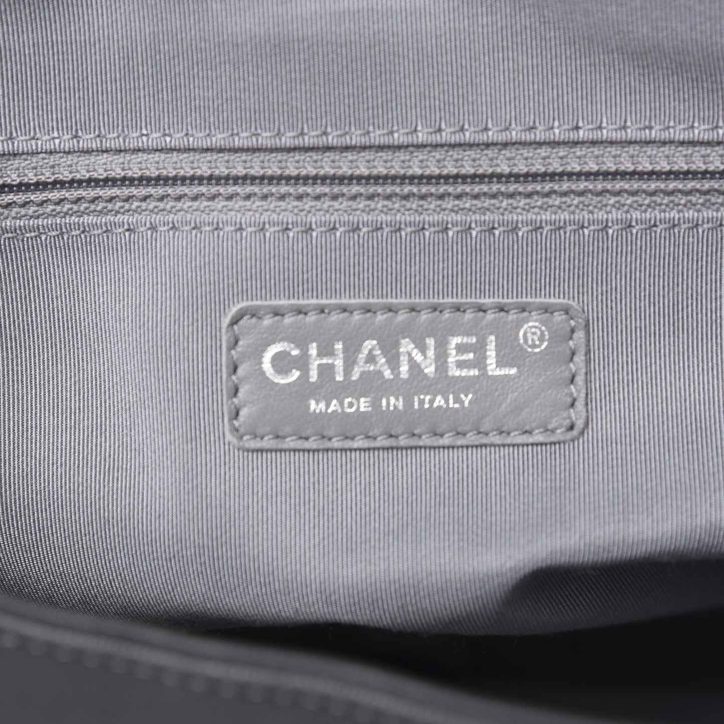 Crumpled Lambskin Quilted Medium Chain Around Flap Dark Grey