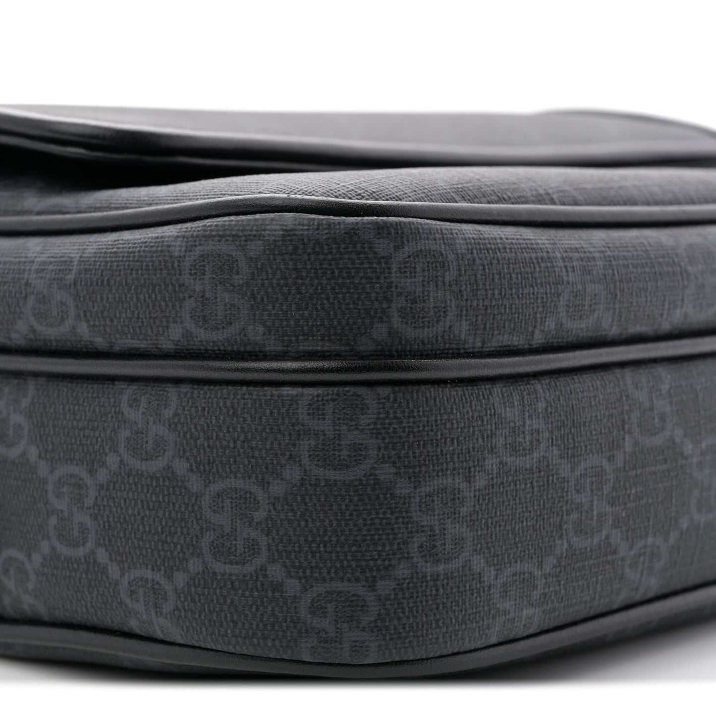 GG Supreme Monogram Small Crossbody Bag Black