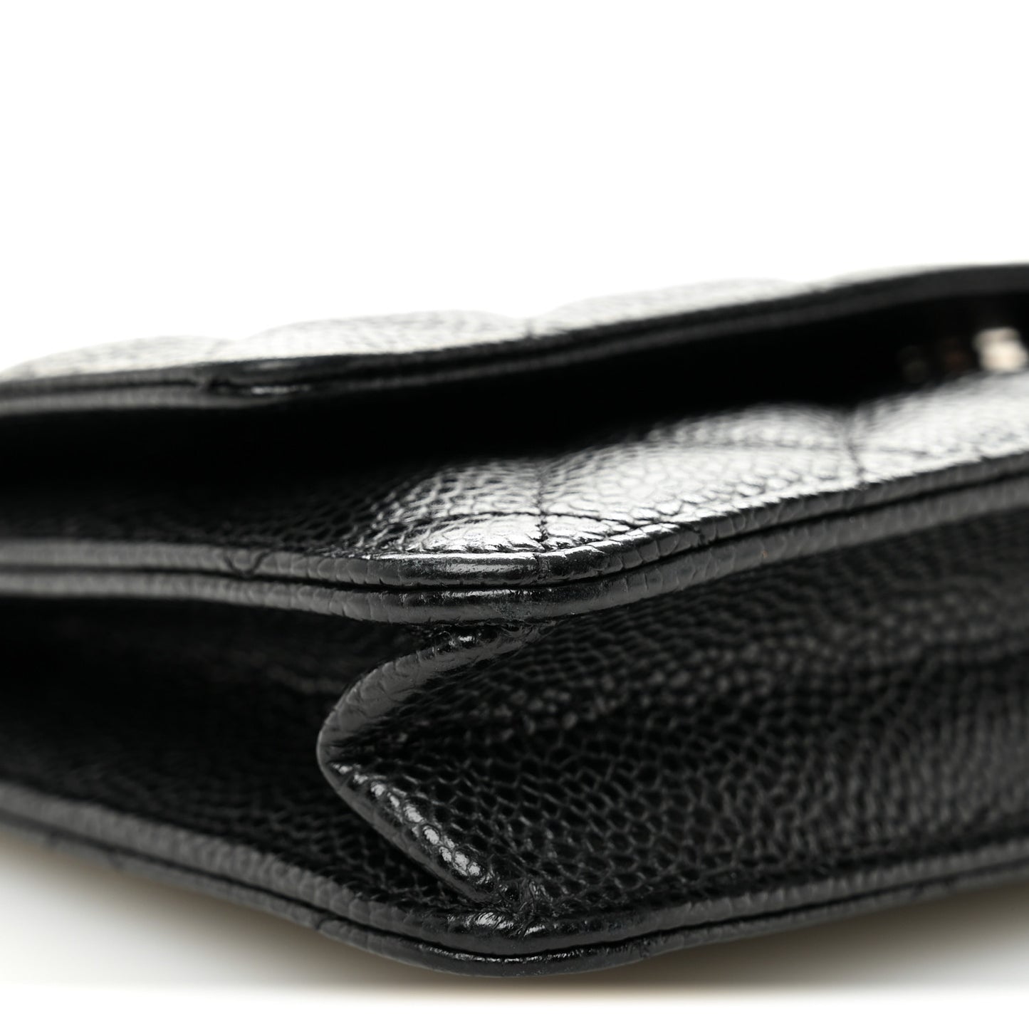 Caviar Quilted Wallet on Chain WOC Black
