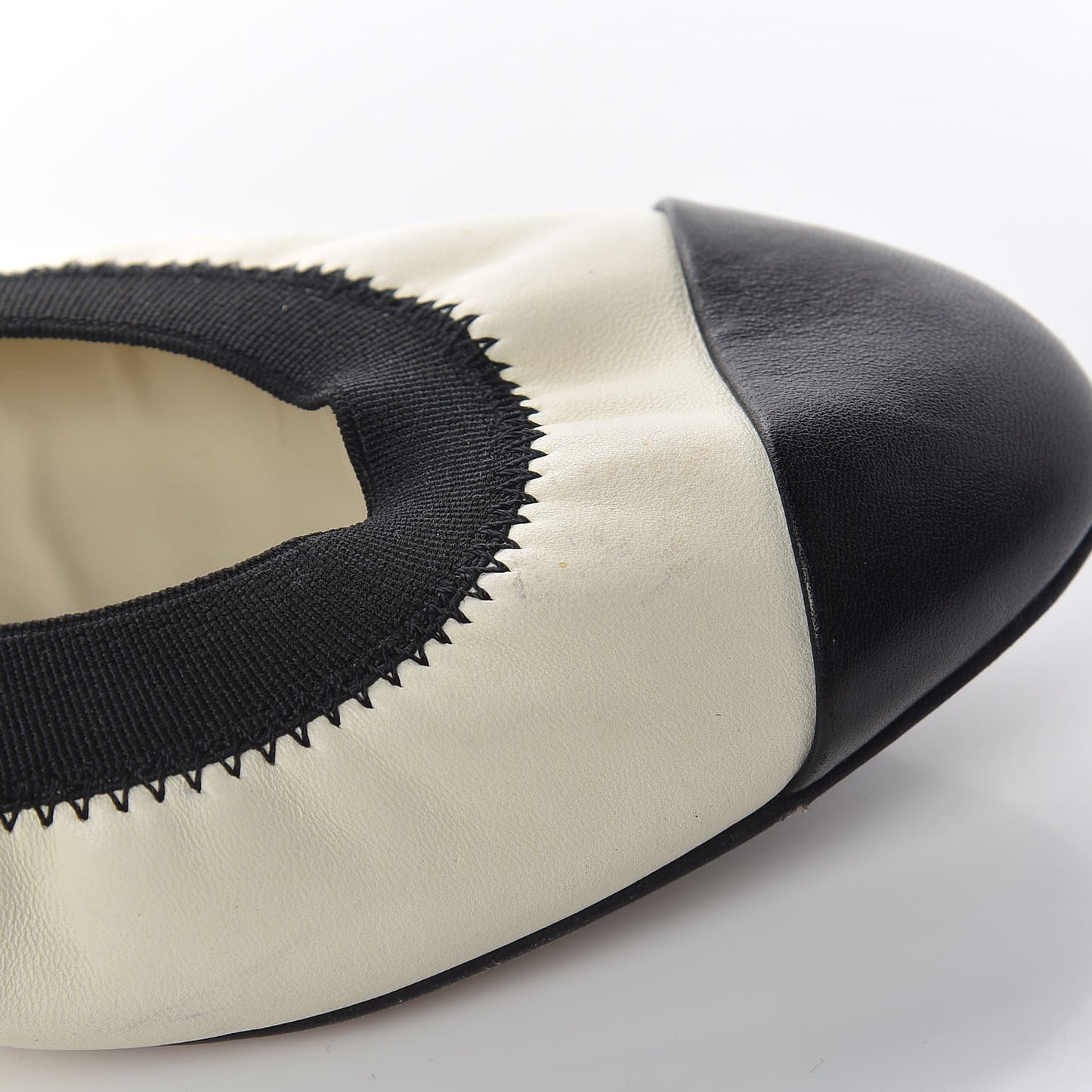 Lambskin CC Elastic Cap Toe Ballerina Flats 37 Off White Black