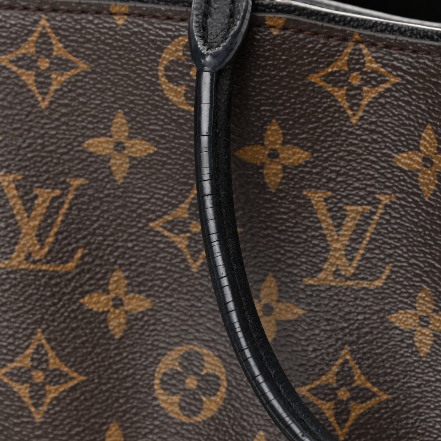 Monogram Popincourt MM Black