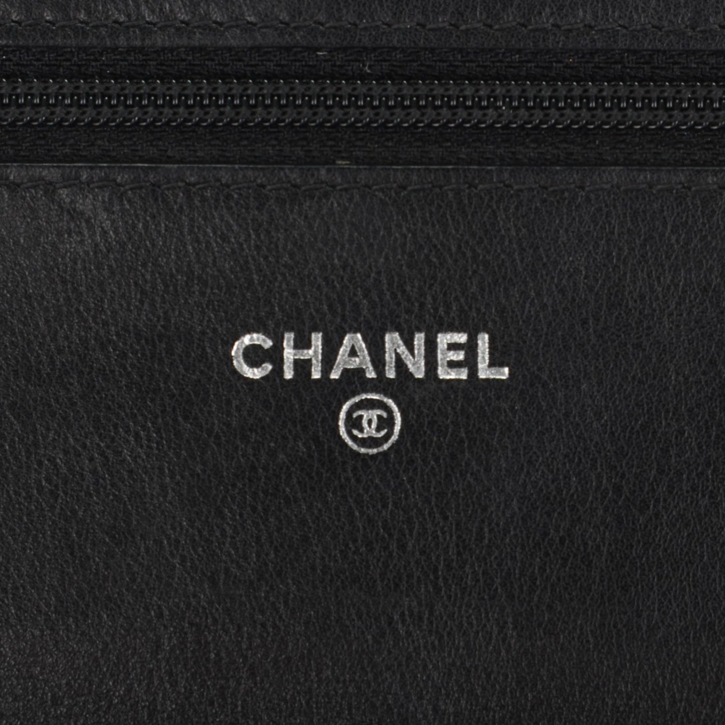 Patent Quilted Brilliant Wallet On Chain WOC Black