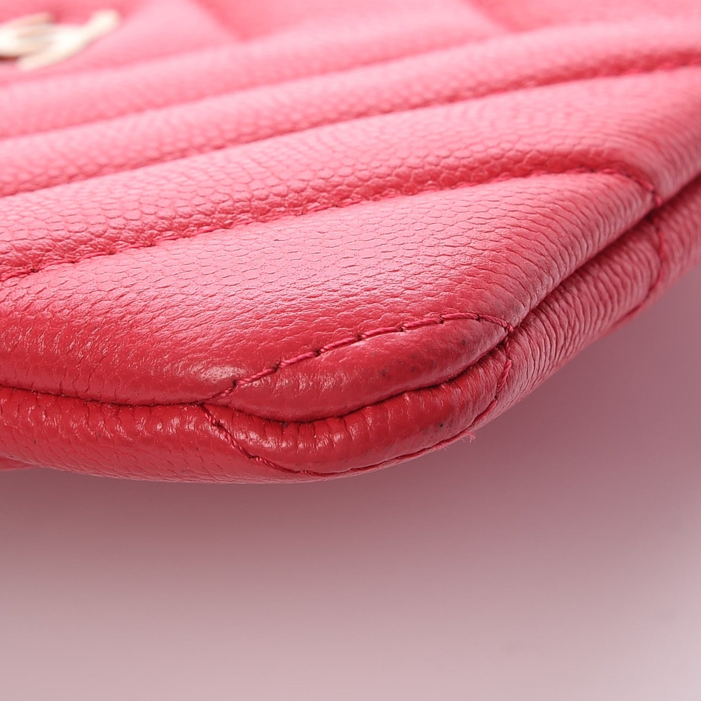 Caviar Chevron Quilted Small Ancient Greek Charms Cosmetic Case Red