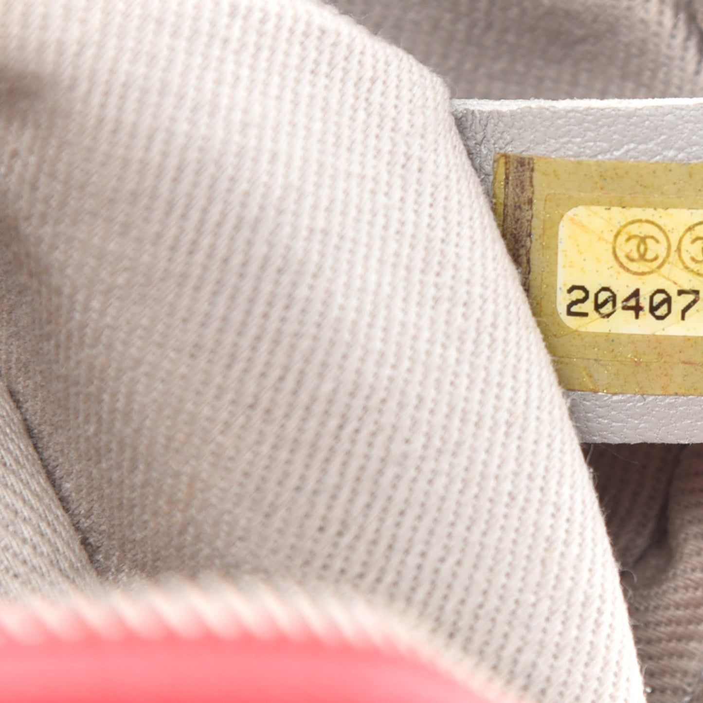 Caviar Quilted Medium Easy Flap Coral