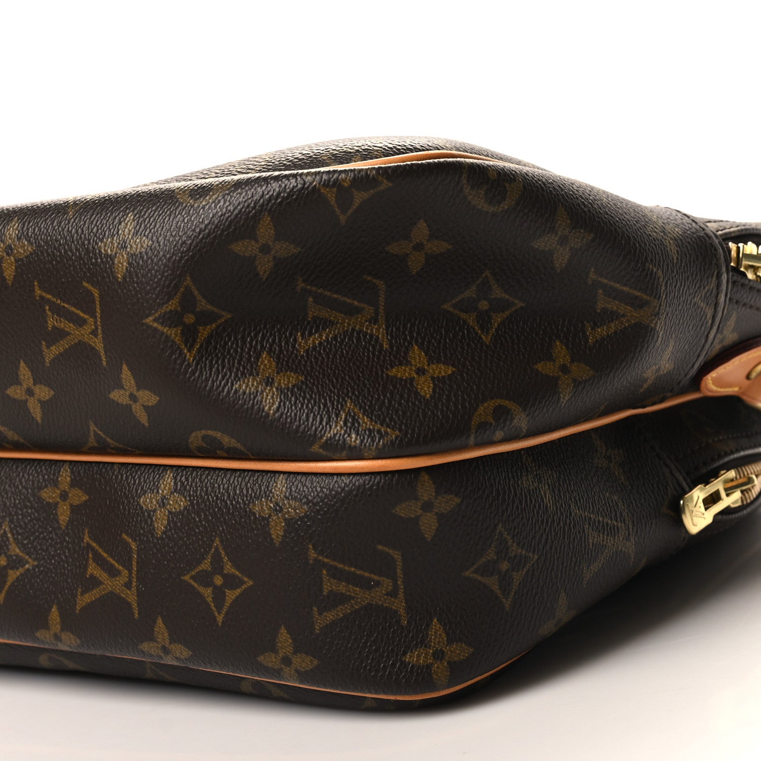 Louis Vuitton Monogram Reporter GM 10 of 10