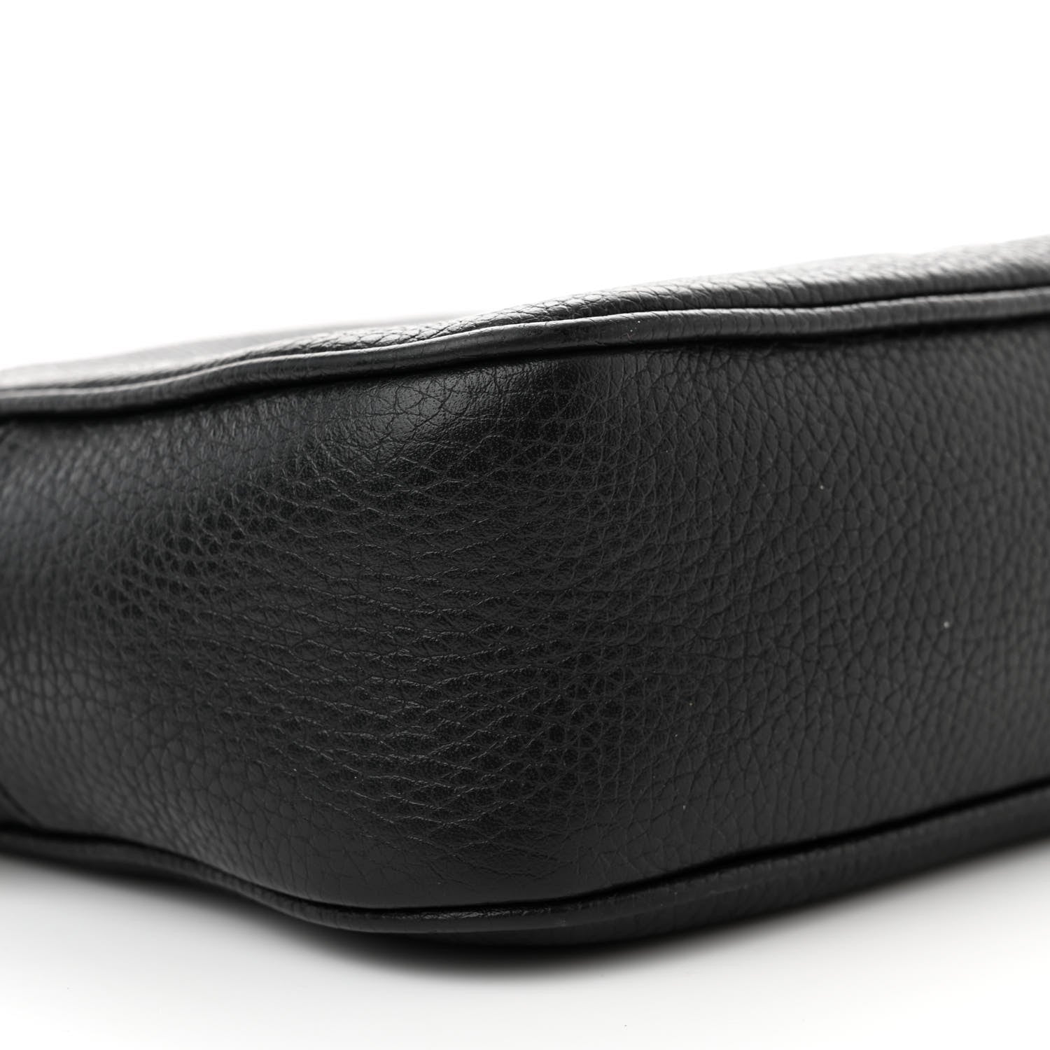 Gucci Pebbled Calfskin Small Soho Disco Bag Black 9 of 17