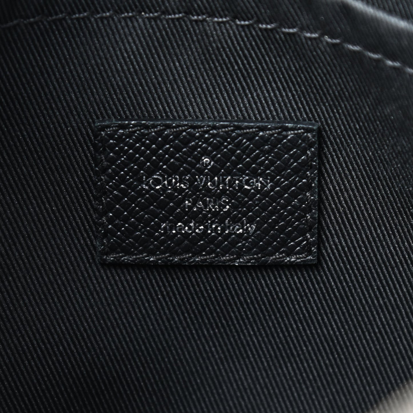 Taiga Monogram Eclipse Outdoor Messenger Black