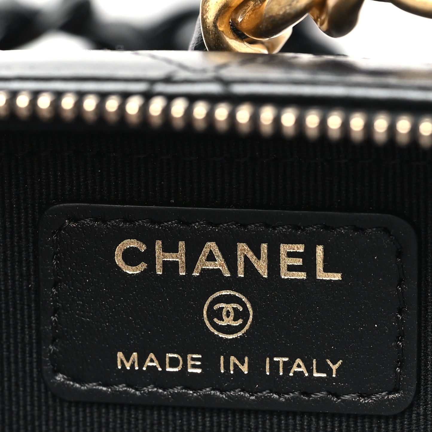 Lambskin Quilted Mini Lacquered Chain Clutch Black
