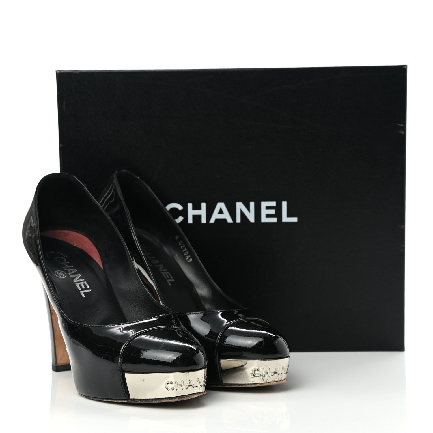 Chanel Patent Silver Cap Toe CC Pumps 38.5 Black 15 of 15