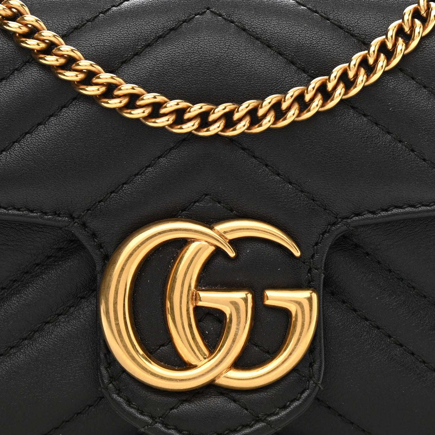 Calfskin Matelasse Super Mini GG Marmont Shoulder Bag Black