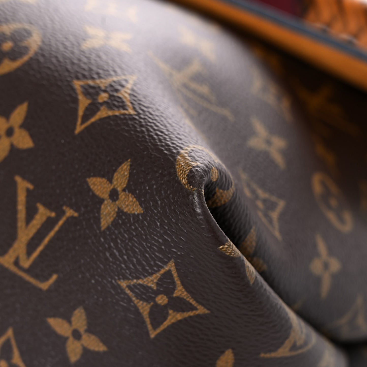 Monogram Beaubourg MM Safran Imperial