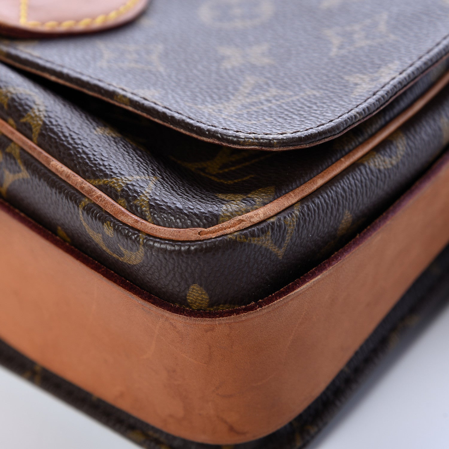 Louis Vuitton Monogram Cartouchiere 22 10 of 21