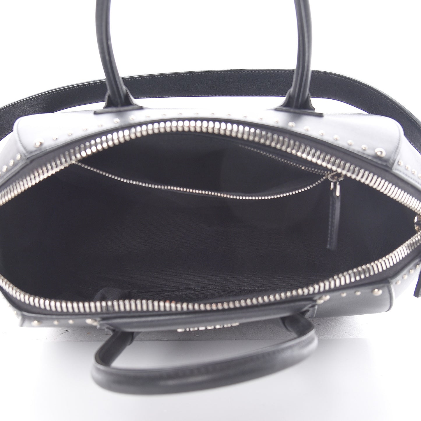 Calfskin Medium Studded Antigona Black