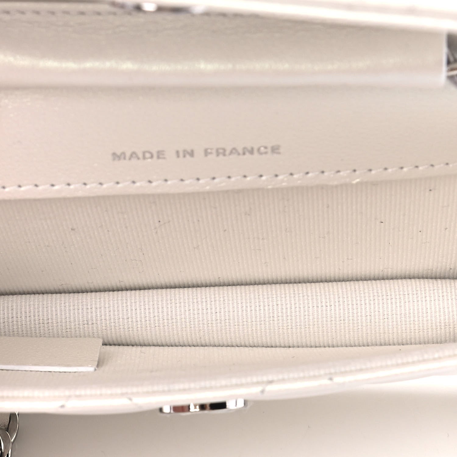 Chanel Iridescent Lambskin Quilted Coco Bow Clutch With Chain White 5 of 12