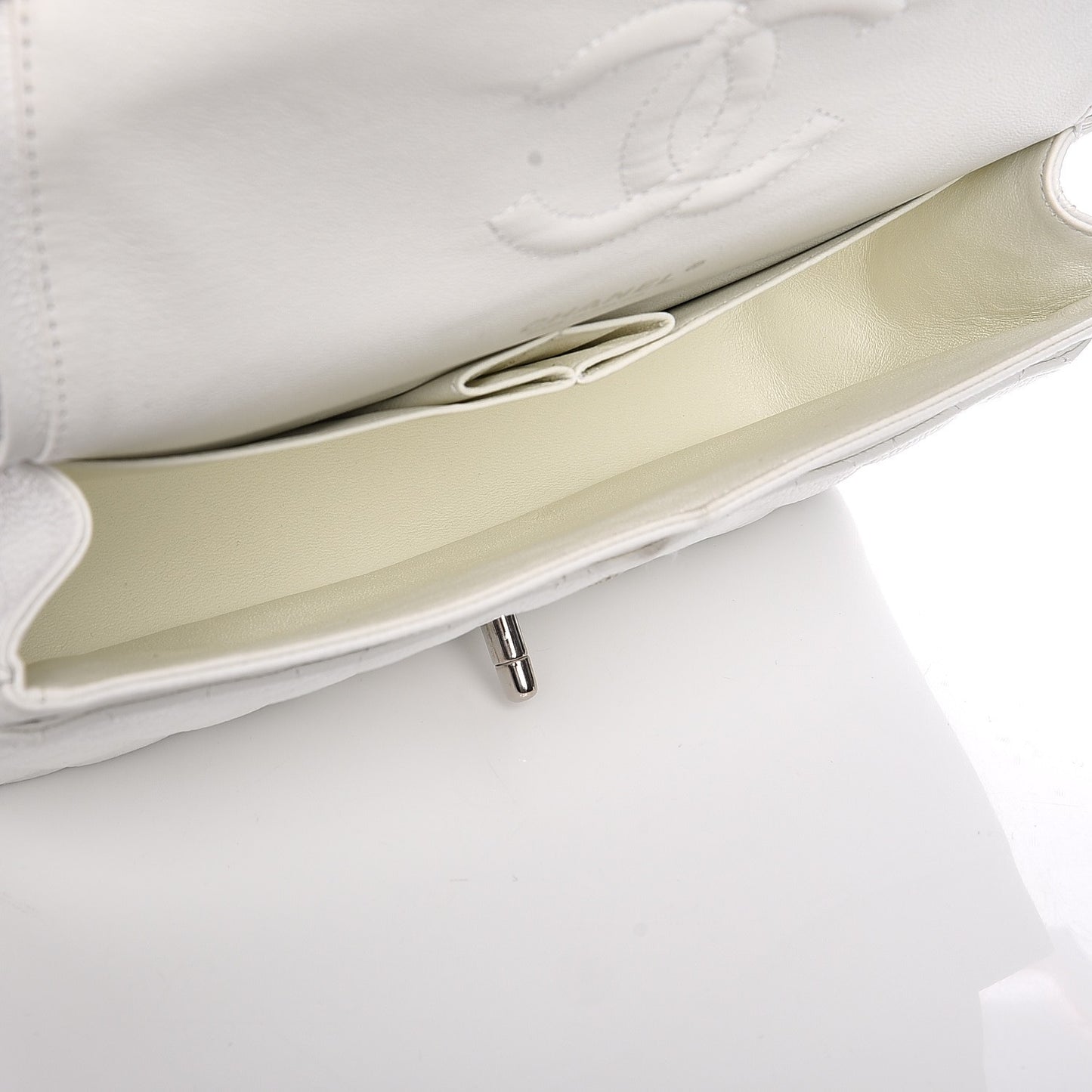 Caviar Quilted Medium Double Flap White