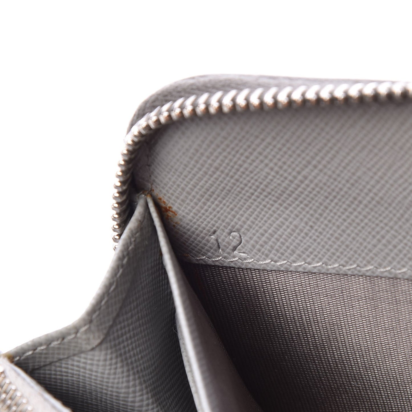 Saffiano Bi-Color Metal Zip Around Wallet Marmo Nube