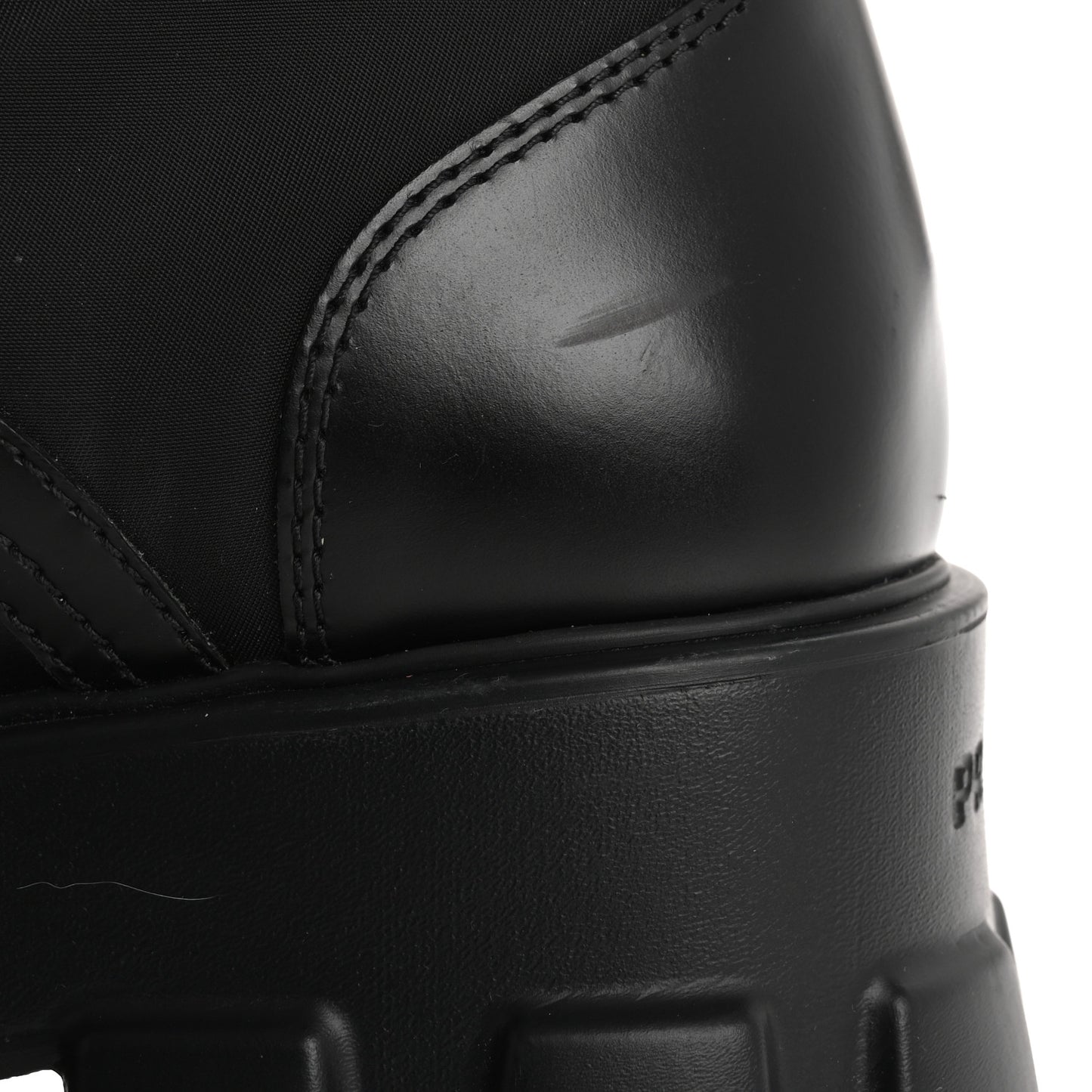 Spazzolato Rois Re-Nylon Metal Triangle Logo Monolith Pouch Pocket 55mm Boots 37 Black