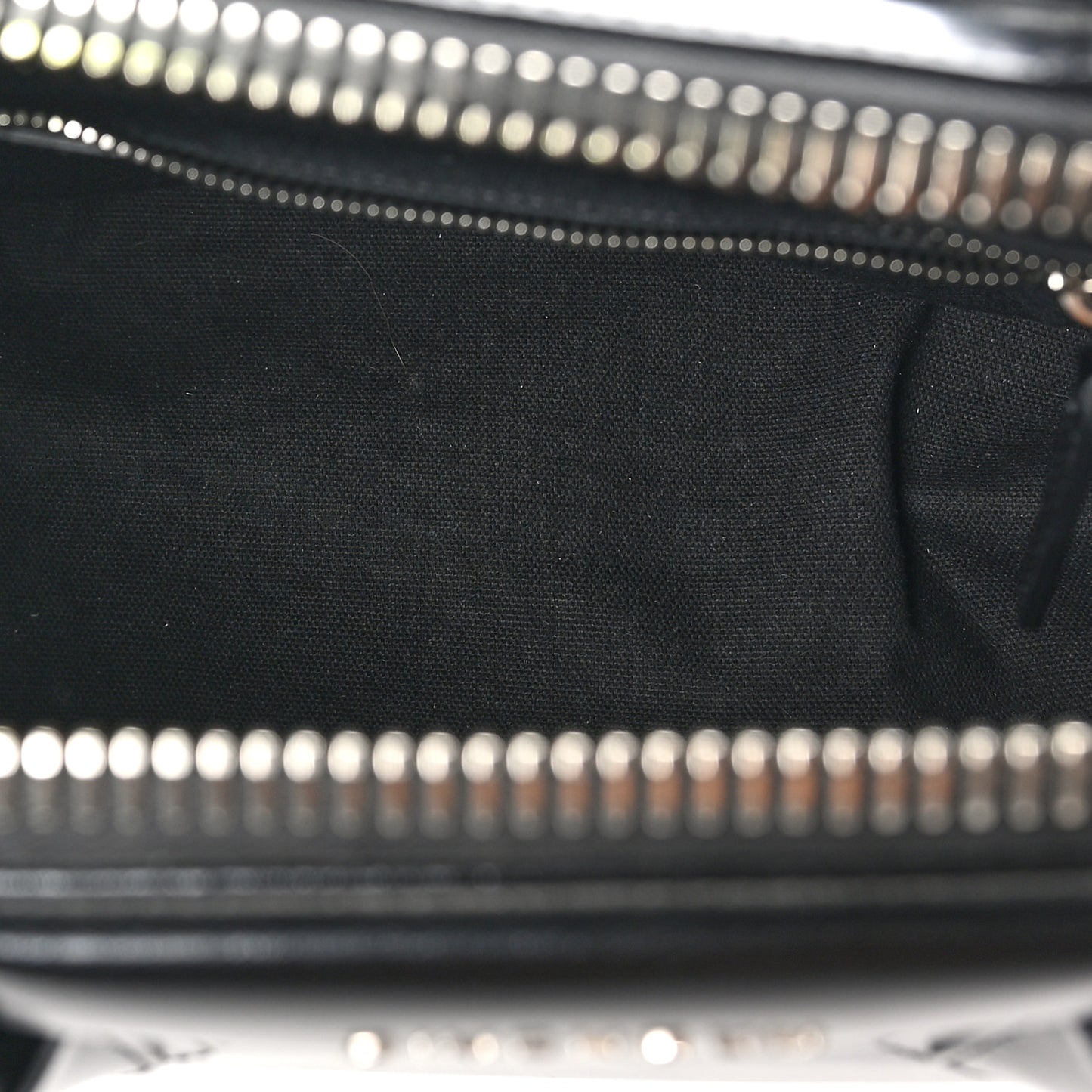 Shiny Lord Calfskin Small Antigona Black