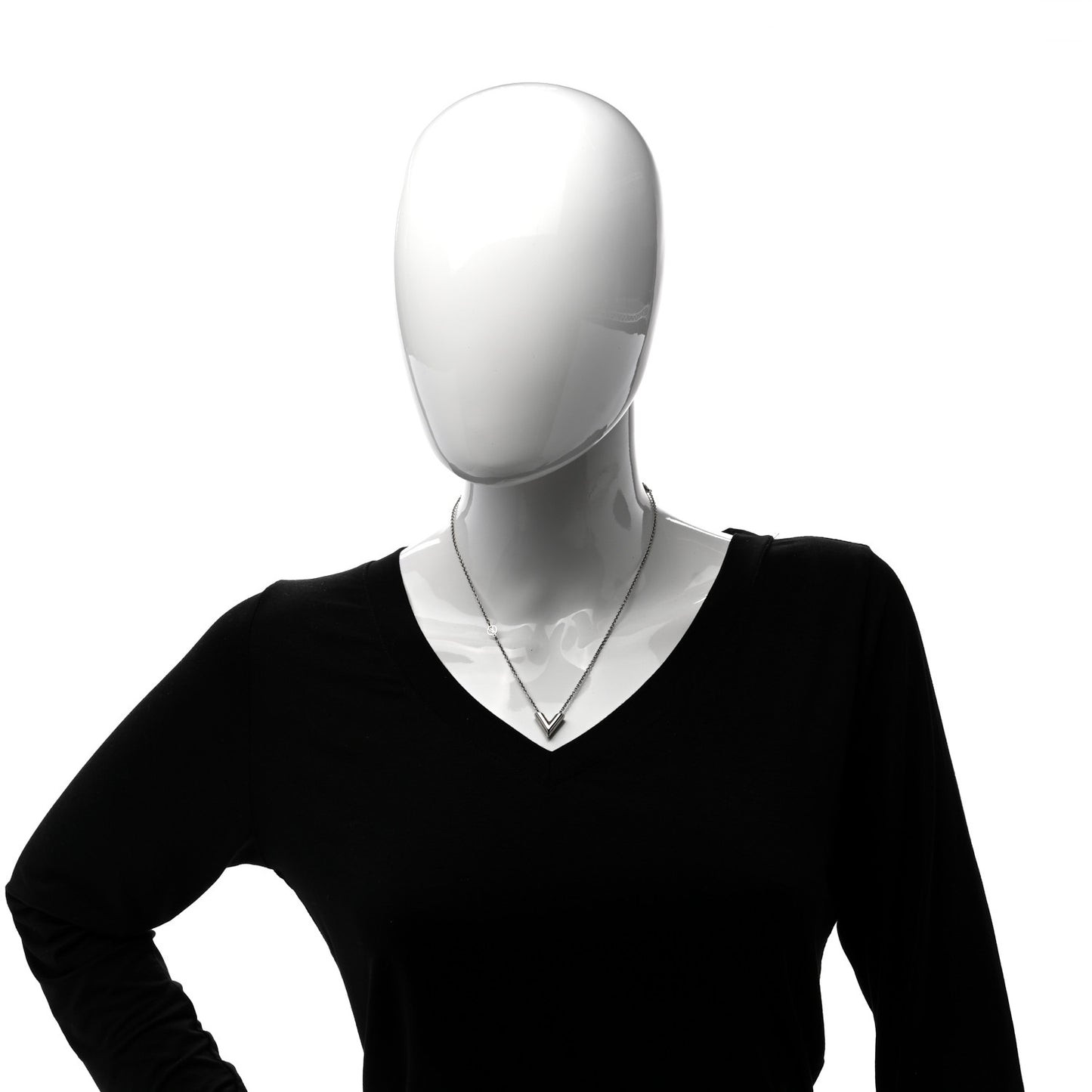Metal Essential V Supple Necklace Silver