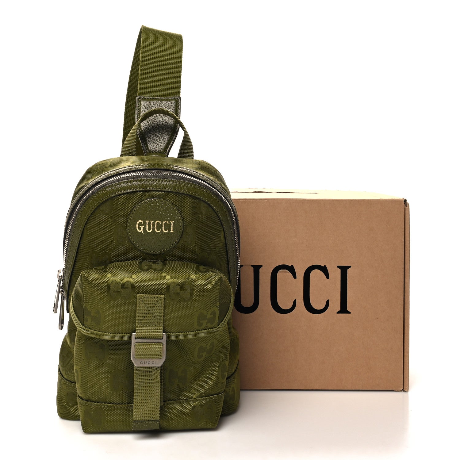 GUCCI マルチポケットバック　グリーン Gucci Econyl Nylon Monogram Off The Grid Sling Backpack Juniper