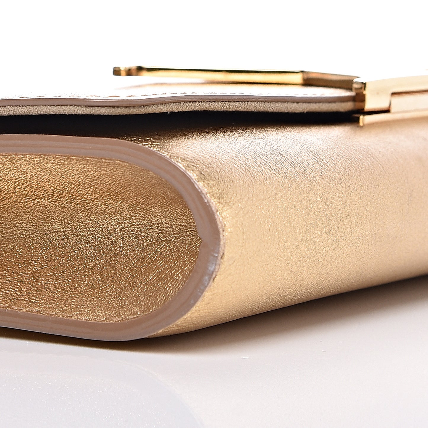 Calfskin Neo Sobe Louise EW Clutch Gold