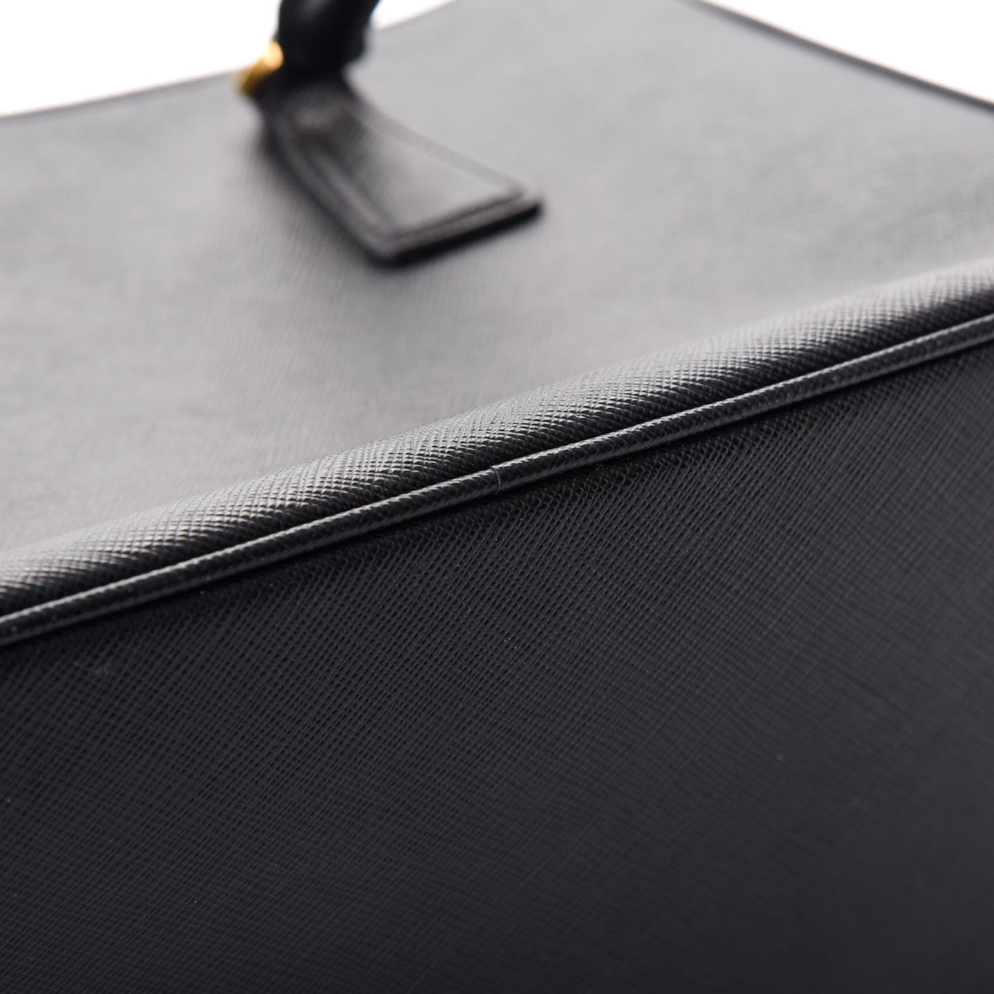 Saffiano Medium Galleria Double Zip Tote Black