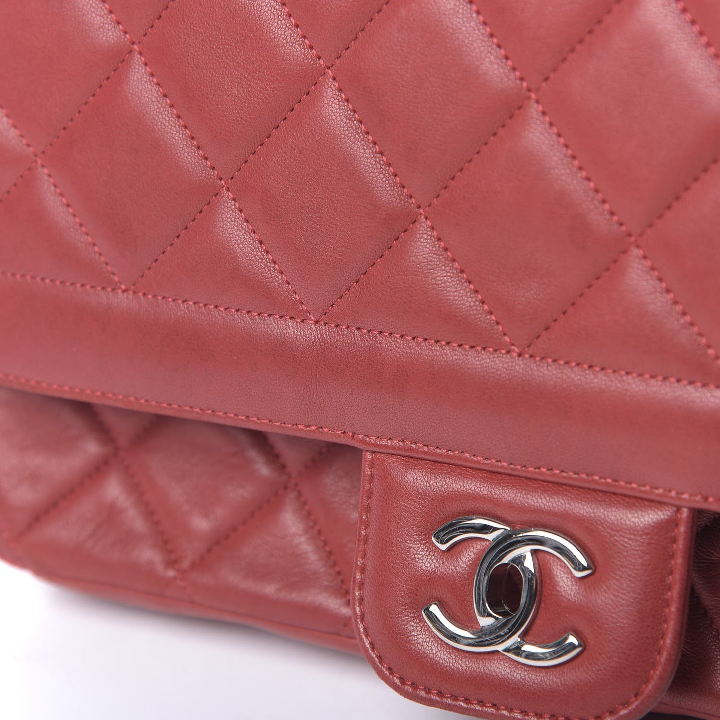 Lambskin Large Coco Rider Flap Red