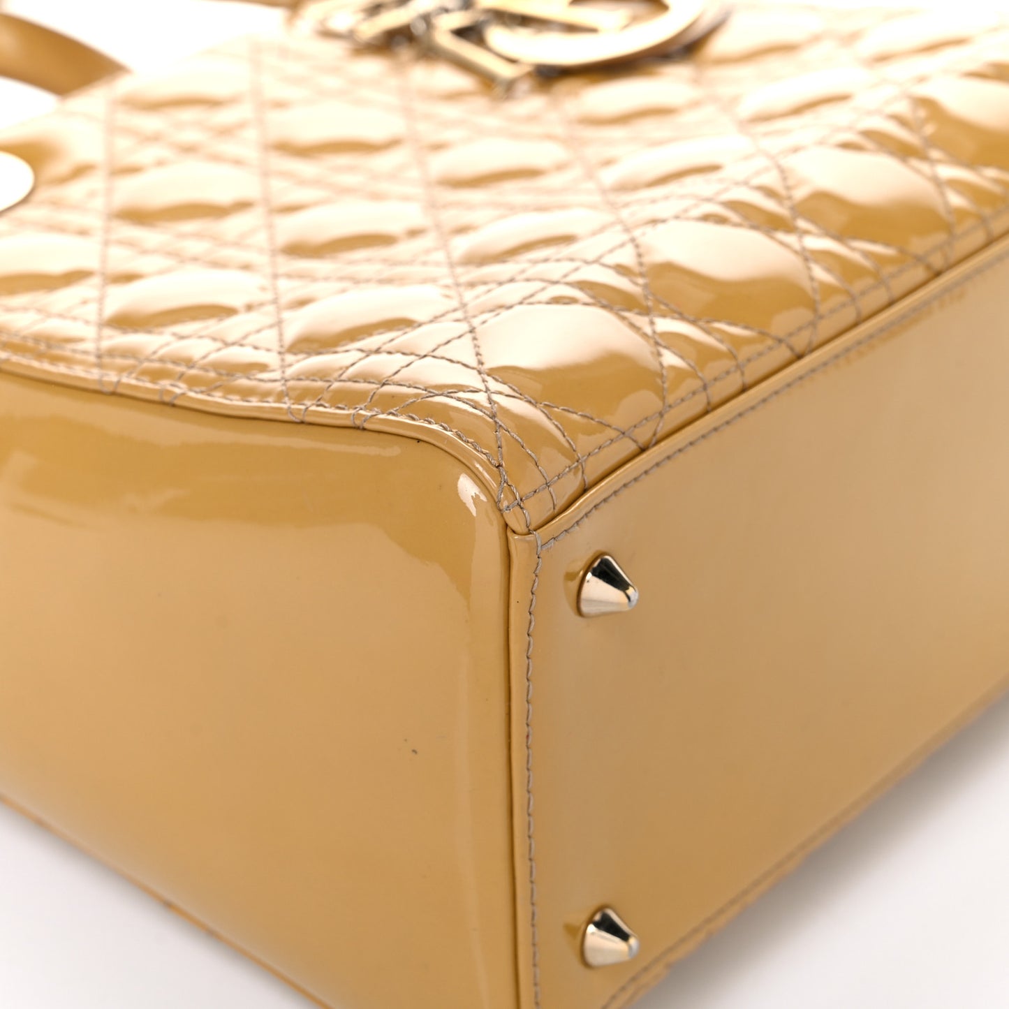 Patent Cannage Medium Lady Dior Beige