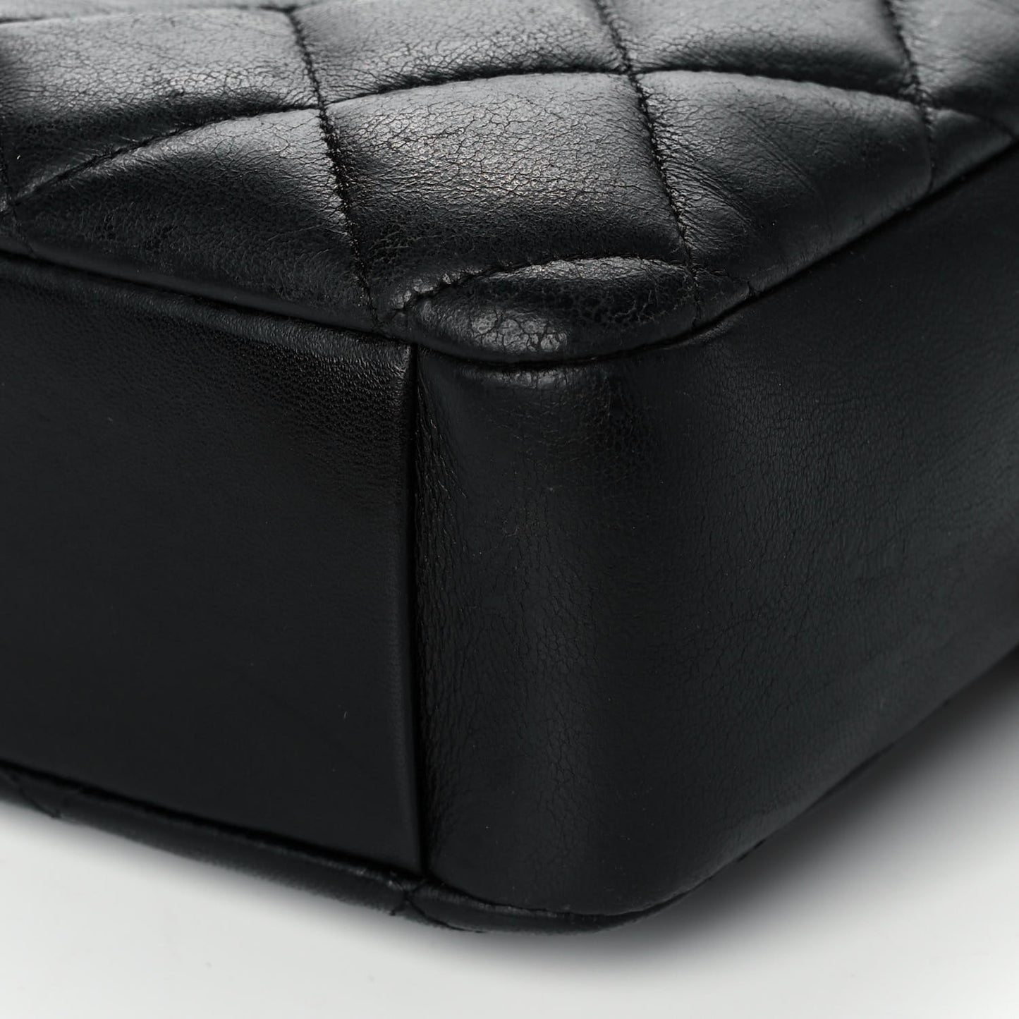 Lambskin Quilted Small Diamond CC Camera Case Black