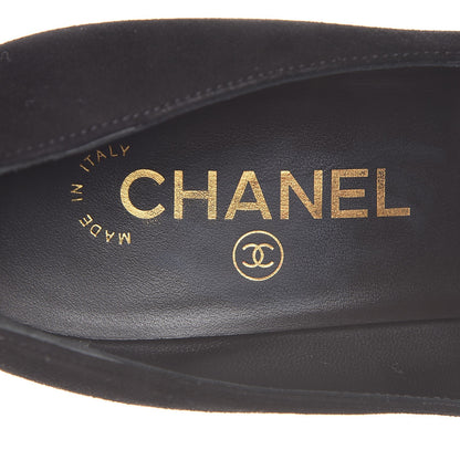 Chanel Suede Grosgrain Pearl CC Cap Toe Pump 38.5 Black 7 of 9