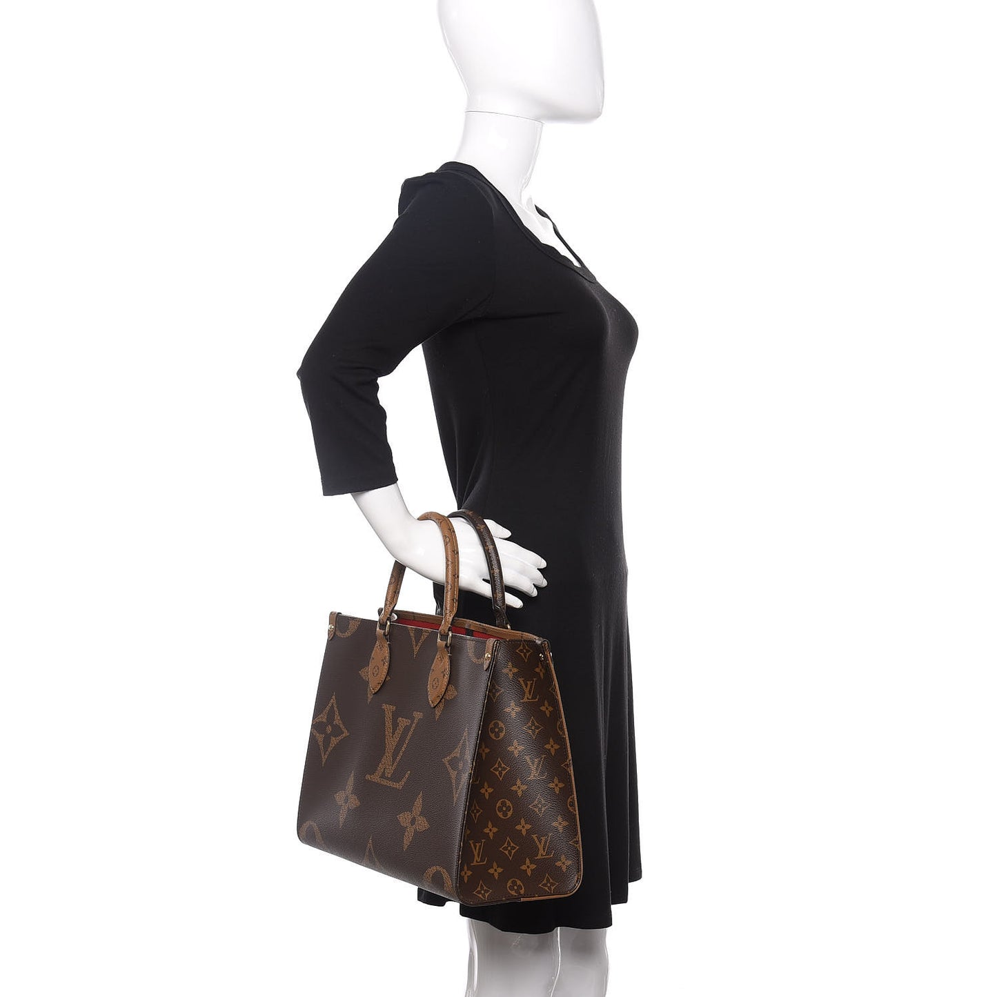 Reverse Monogram Giant Onthego MM